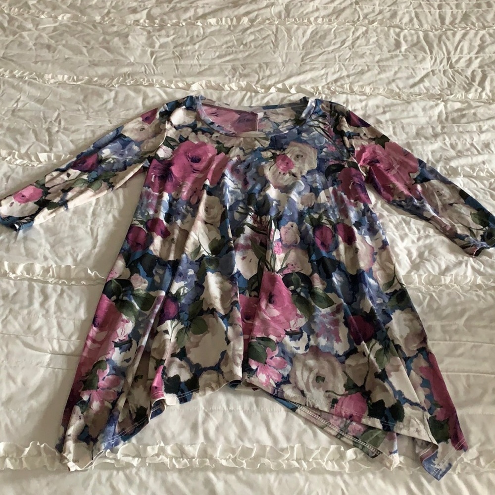 Jules and James Floral Tunic Top
